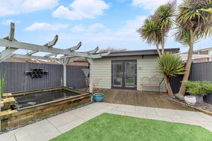 Photo 28- click for photo gallery